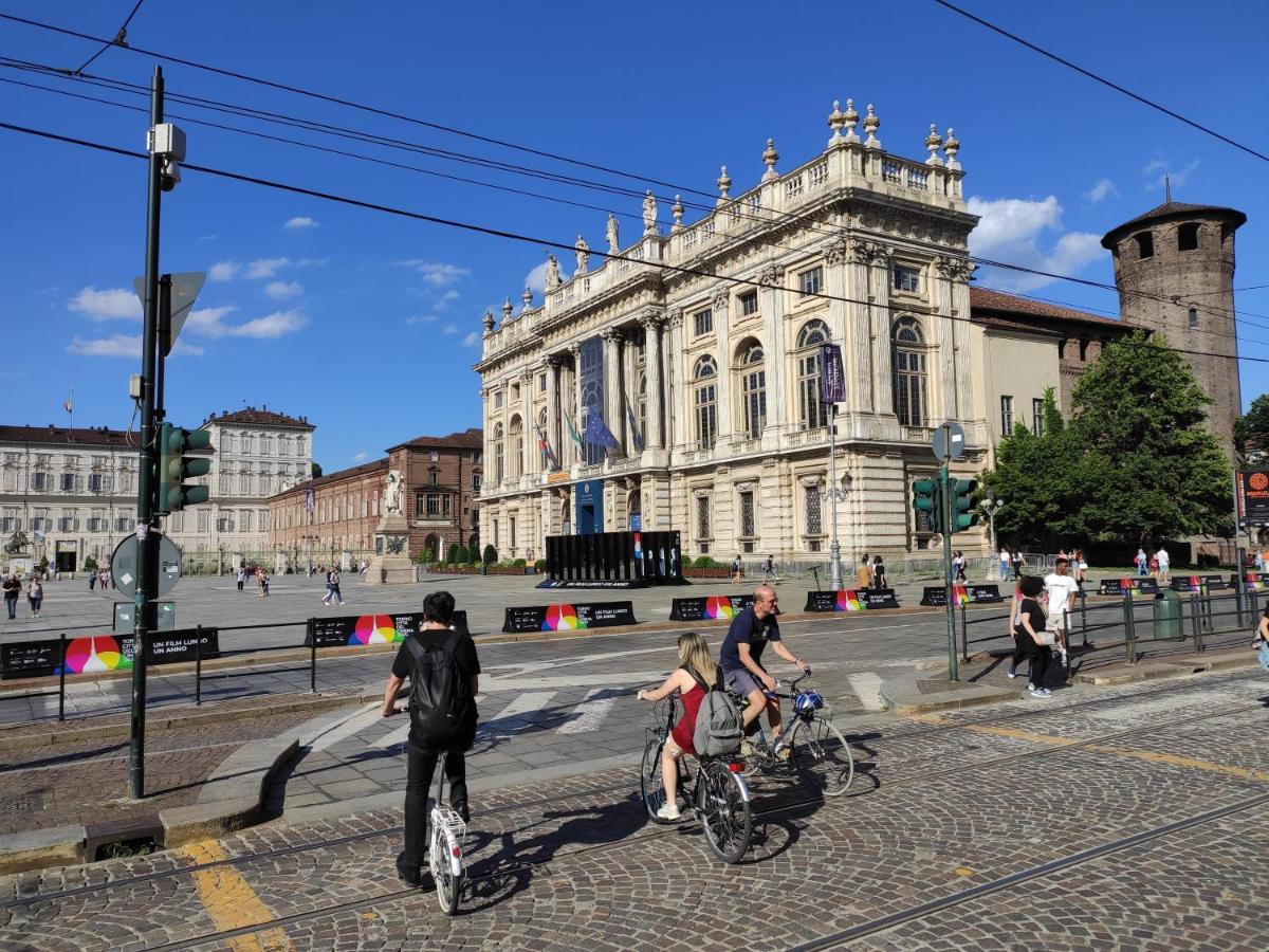 Domus Nova - Una Finestra Sui Tetti ตูริน ภายนอก รูปภาพ