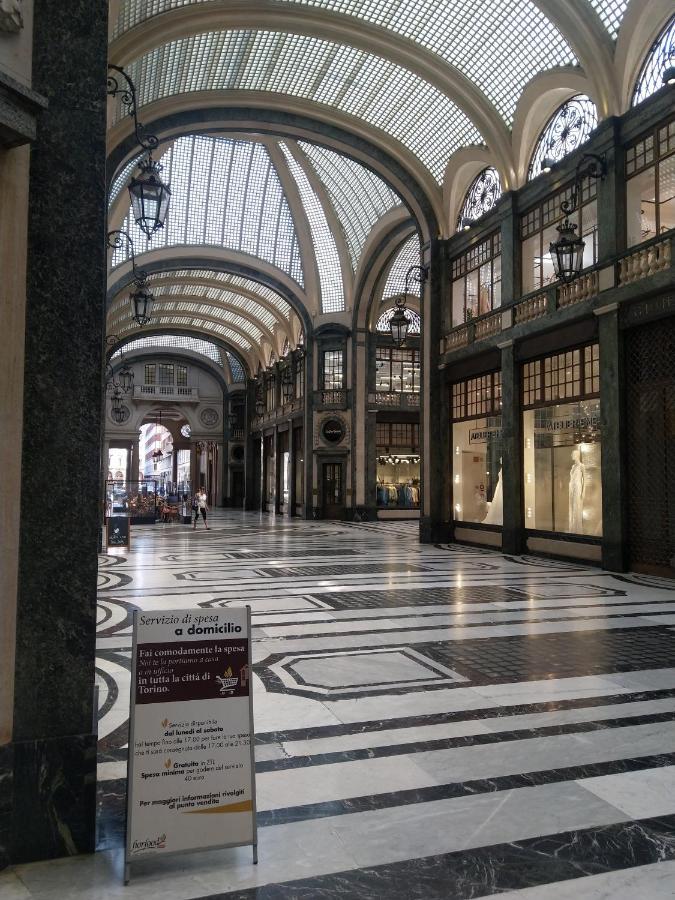 Domus Nova - Una Finestra Sui Tetti ตูริน ภายนอก รูปภาพ