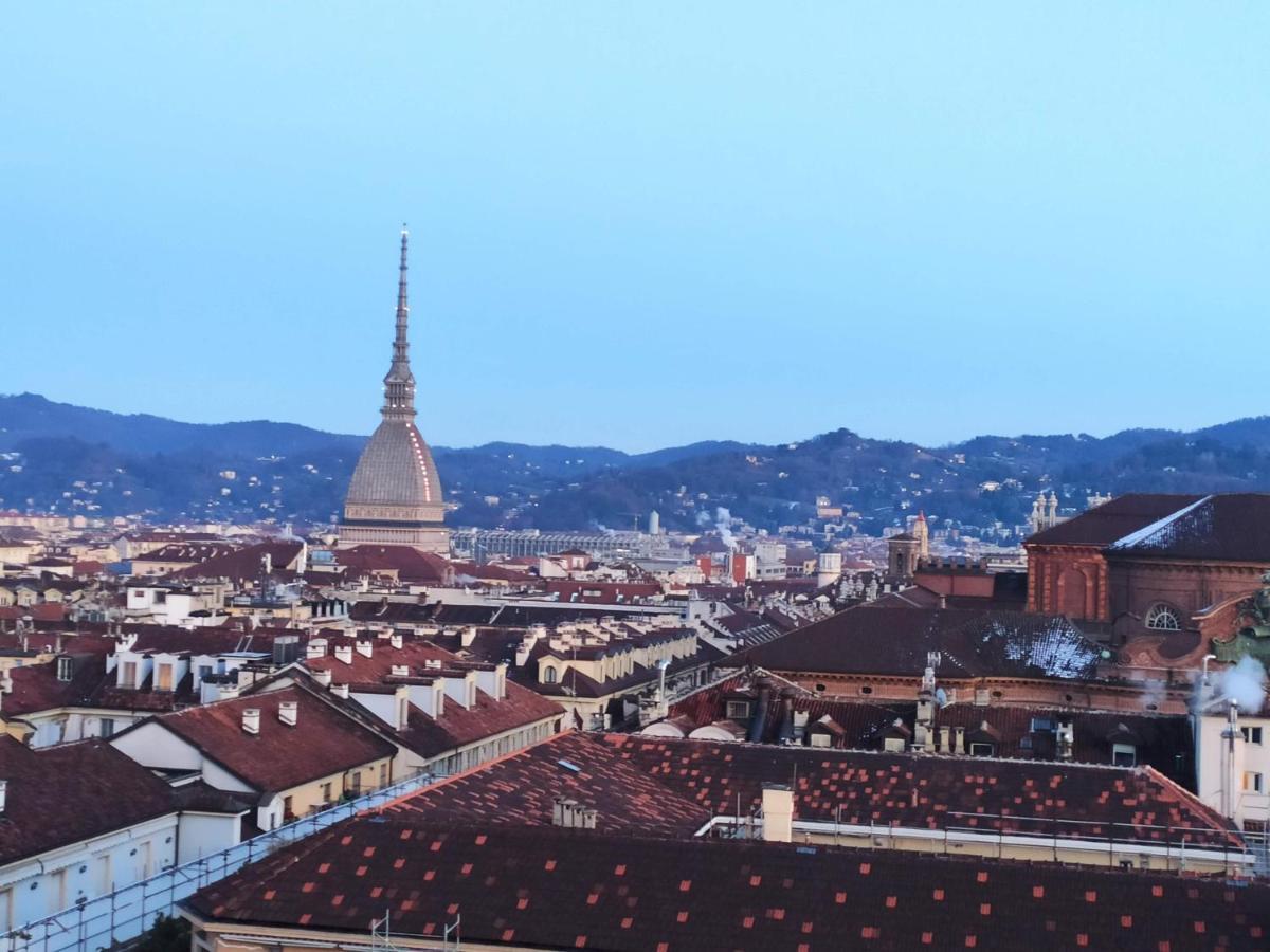 Domus Nova - Una Finestra Sui Tetti ตูริน ภายนอก รูปภาพ