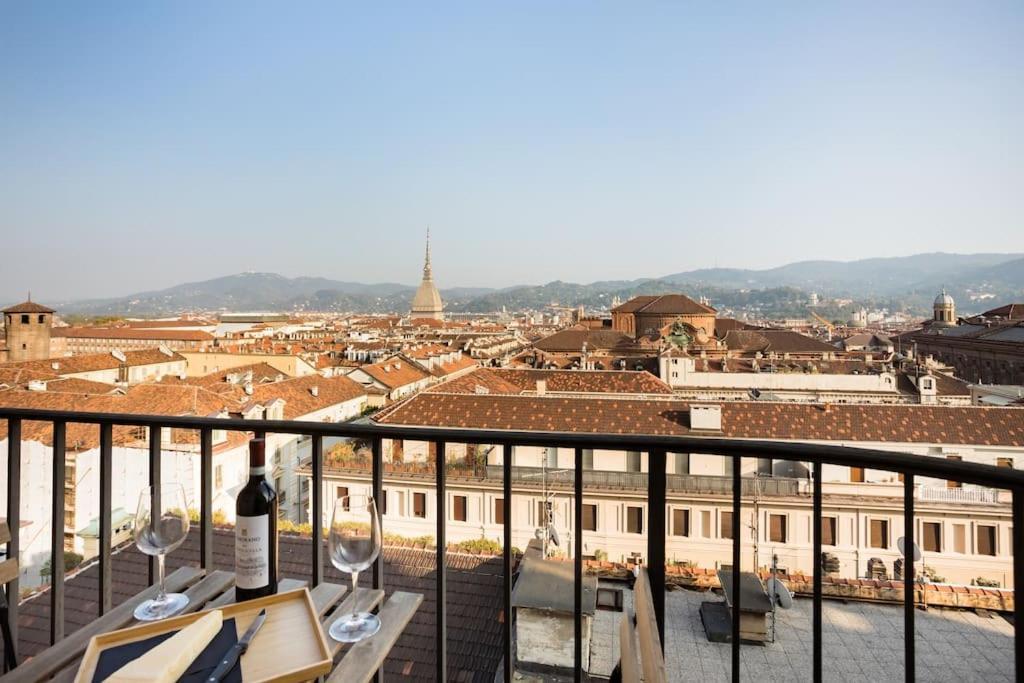 Domus Nova - Una Finestra Sui Tetti ตูริน ภายนอก รูปภาพ